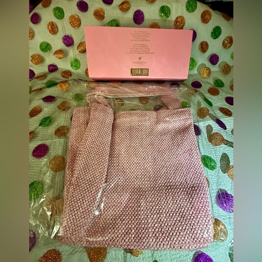 Prada Pink Straw Tote with Black Logo - Picture 9 of 14